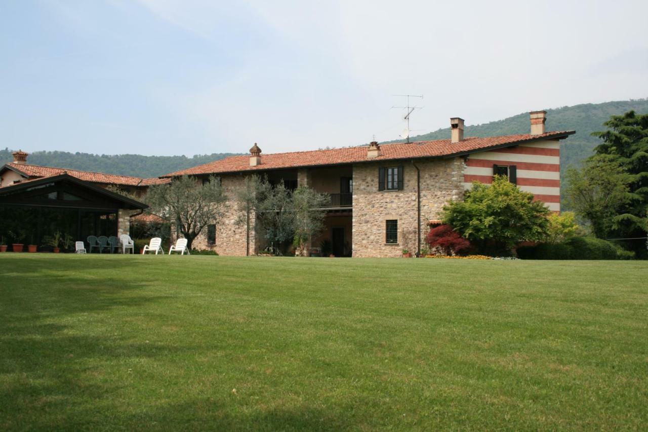 B&B Il Dosso Corte Franca Exterior foto
