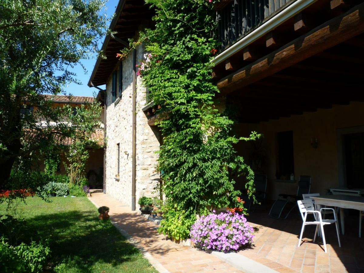 B&B Il Dosso Corte Franca Exterior foto