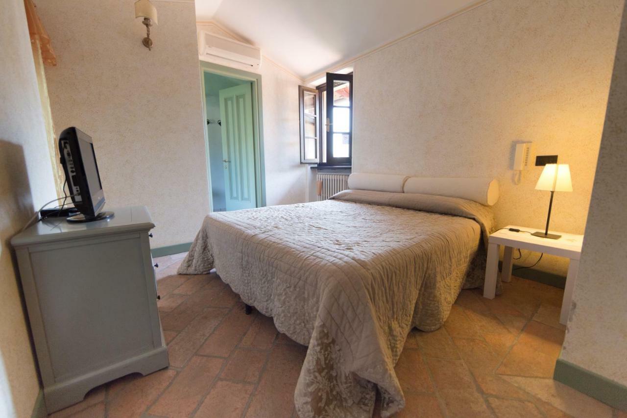 B&B Il Dosso Corte Franca Exterior foto